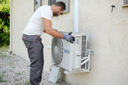 Installation d'une PAC air/eau et de panneaux solaires  